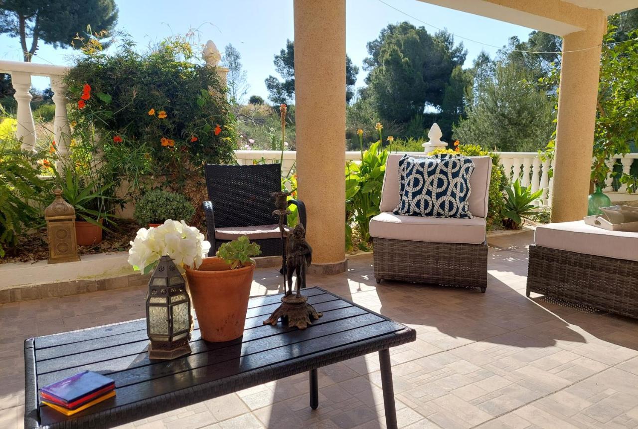 Fabulous Detached Large Villa 5 Bedrooms 3 Bathrooms Backing Onto Villamartin Golf Course ภายนอก รูปภาพ