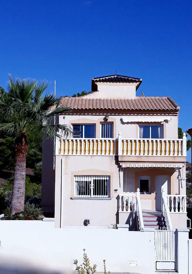 Fabulous Detached Large Villa 5 Bedrooms 3 Bathrooms Backing Onto Villamartin Golf Course ภายนอก รูปภาพ